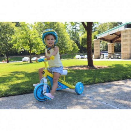 Baby Shark Trike for kids by Dynacraft