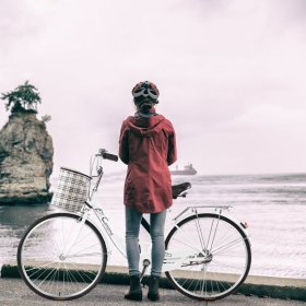 Linen Purity Womens Beach Cruiser Bike, 18-Inch Step Through Steel Frame, 7-Speed Drivetrain, Rear Rack, 26-Inch Wheels